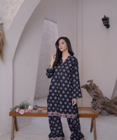 2-Piece Stitched Lawn Suit – Ban Neck Kurti & Farshi Shalwar