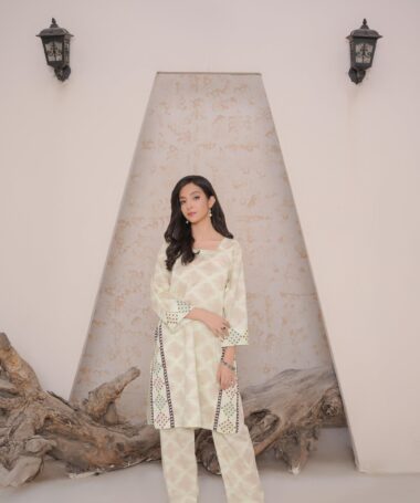 2-Piece Stitched Suit – Block Neck Kurti & Trouser