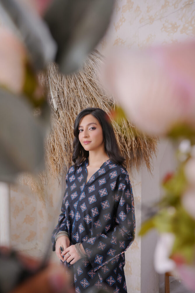 2-Piece Stitched Lawn Suit – Ban Neck Kurti & Farshi Shalwar - Image 6